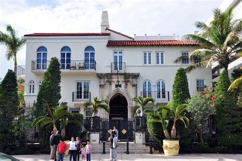 gianni versace house in miami.